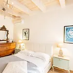 Al Battistero Luxury Bed and breakfast