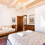Al Battistero Luxury Frühstückspension 3*