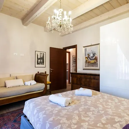Al Battistero Luxury 2*