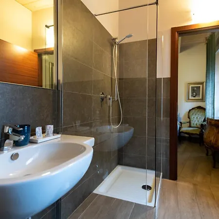 ベッド・アンド・ブレックファスト Al Battistero Luxury 3*