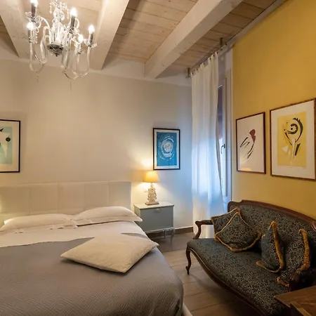 Al Battistero Luxury Bed and Breakfast 2*