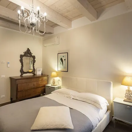 Bed & Breakfast Al Battistero Luxury